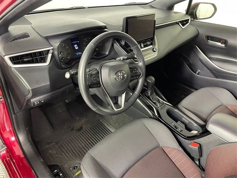 Used 2023 Toyota Corolla SE w/ SE Premium Package image 3