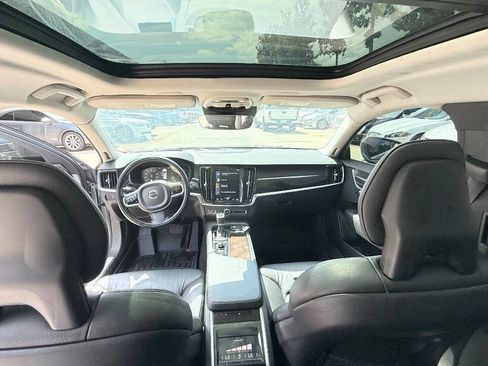 Used 2018 Volvo S90 T5 Momentum FWD image 34