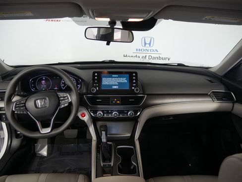 Used 2019 Honda Accord EX image 15