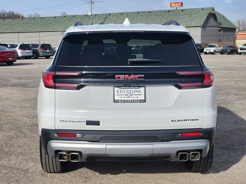 Used 2025 GMC Acadia Elevation image 6