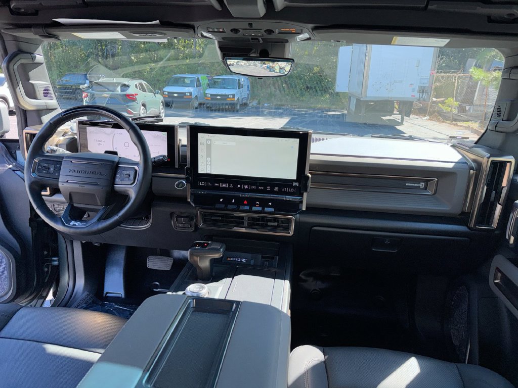 Used 2024 GMC Hummer EV 3X w/ LPO, Cargo Utility Package AWD/4WD image 31