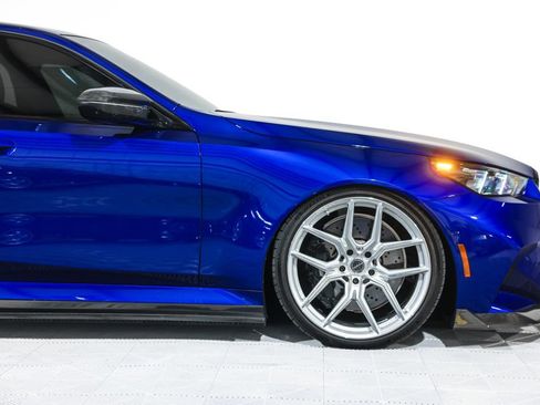 Used 2026 BMW M5 w/ Executive Package AWD/4WD image 3