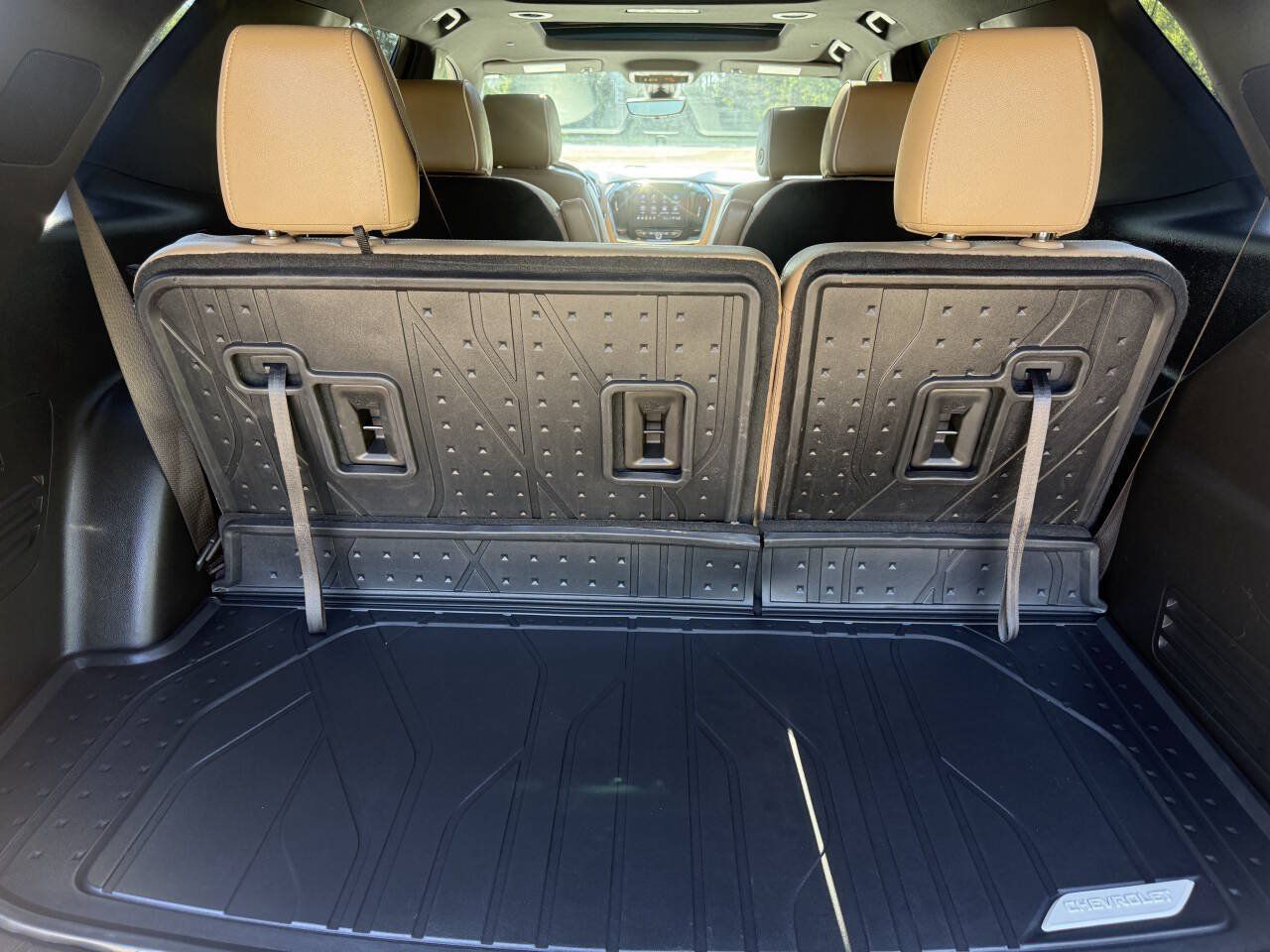 Used 2023 Chevrolet Traverse Premier w/ LPO, Floor Liner Package AWD/4WD image 13
