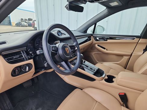 Used 2022 Porsche Macan image 13