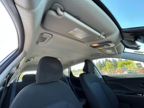 Used 2025 Hyundai Kona SE AWD/4WD image 27