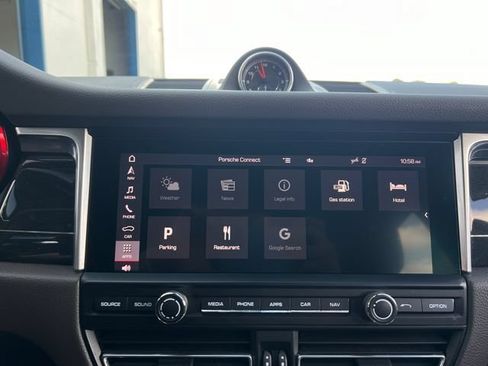 Used 2020 Porsche Macan S AWD/4WD image 25