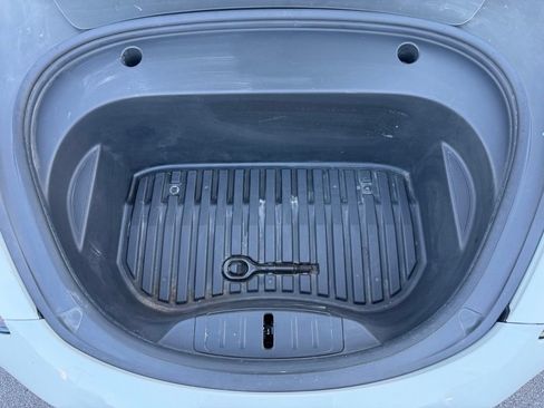 Used 2021 Tesla Model 3 Standard Range Plus RWD image 6