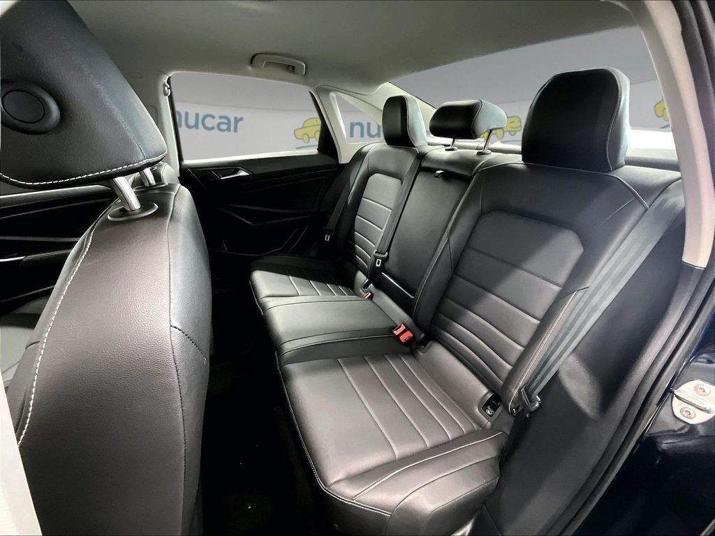 Used 2024 Volkswagen Jetta SE FWD image 15