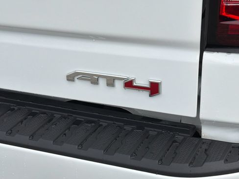 Used 2025 GMC Sierra 1500 AT4 AWD/4WD image 37