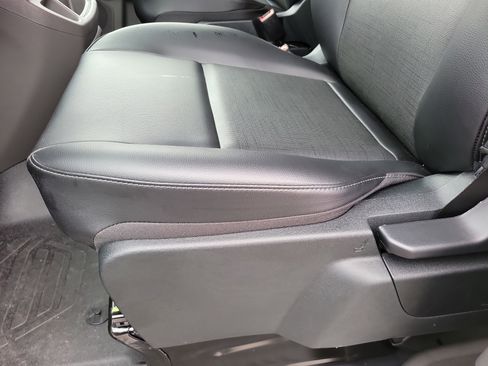 New 2025 Ford Transit 150 Low Roof image 15