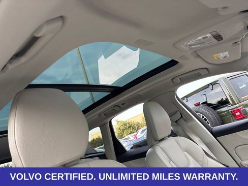 Certified 2024 Volvo XC60 B5 Plus w/ Protection Package Premier AWD/4WD image 14