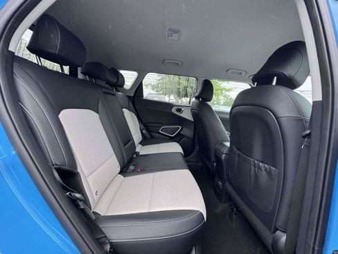 Used 2023 Kia Soul GT-Line FWD image 11