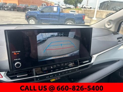 Certified 2026 Toyota Sienna XLE AWD/4WD image 19