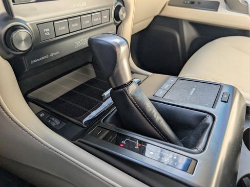 Used 2023 Lexus GX 460 Premium w/ Premium Plus Package image 19