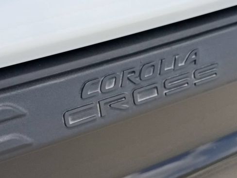 Used 2024 Toyota Corolla Cross AWD Hybrid image 13