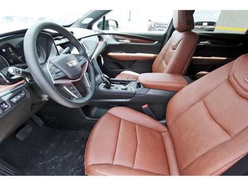 New 2026 Cadillac XT5 Premium Luxury w/ Driver Assist Package FWD image 6