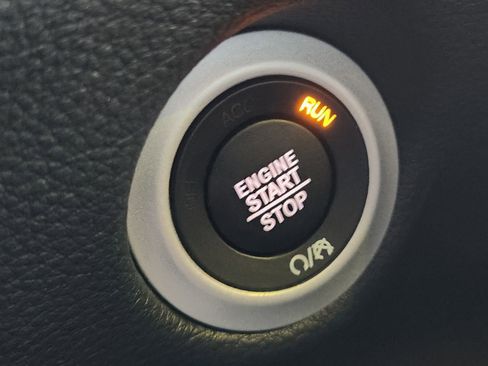 New 2026 Chrysler Pacifica Select image 17