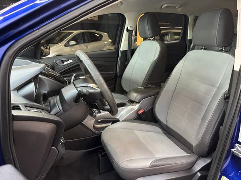 Used 2016 Ford Escape SE w/ SE Cold Weather Package FWD image 13