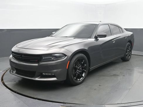 Used 2017 Dodge Charger SXT AWD/4WD image 1