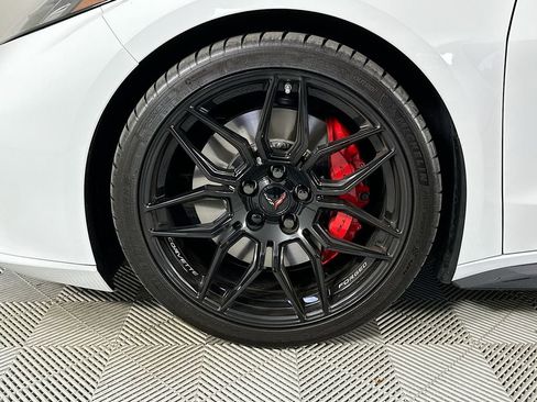 Used 2025 Chevrolet Corvette Z06 RWD image 27