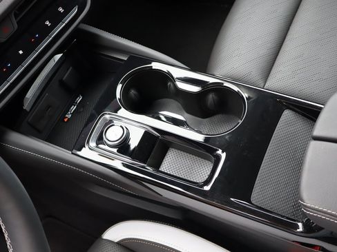 New 2025 Buick Envision Sport Touring image 18