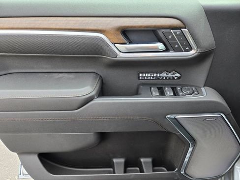 New 2026 Chevrolet Silverado 1500 High Country w/ High Country Premium Package AWD/4WD image 10