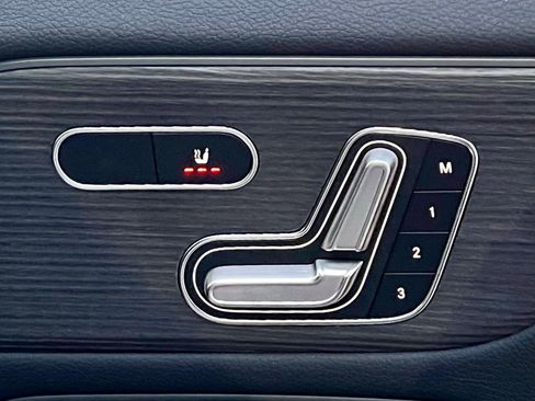 Certified 2023 Mercedes-Benz GLA 250 4MATIC image 29