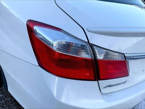 Used 2014 Honda Accord Sport image 27