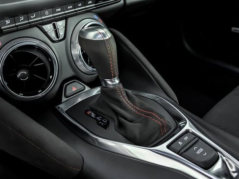 Used 2021 Chevrolet Camaro ZL1 RWD image 32