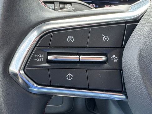 Used 2025 Chevrolet Suburban RST AWD/4WD image 21