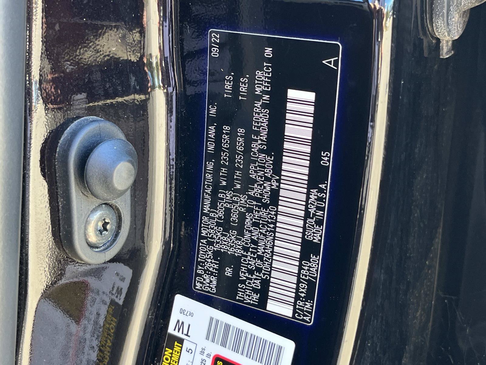 Used 2022 Toyota Highlander XLE FWD image 45