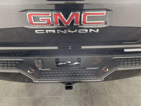 New 2025 GMC Canyon Elevation w/ Convenience Package image 7