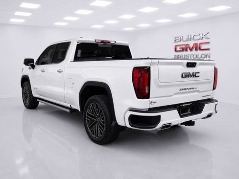 Used 2024 GMC Sierra 1500 Denali w/ Technology Package AWD/4WD image 8