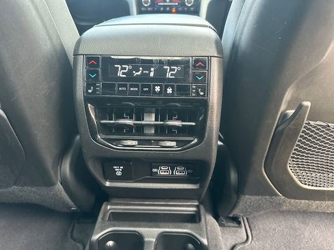 Used 2022 Jeep Grand Cherokee L Overland w/ Advanced Protech Group III image 40