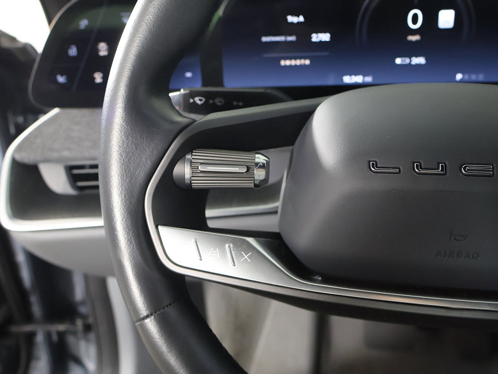 Used 2023 Lucid Air Pure AWD/4WD image 38