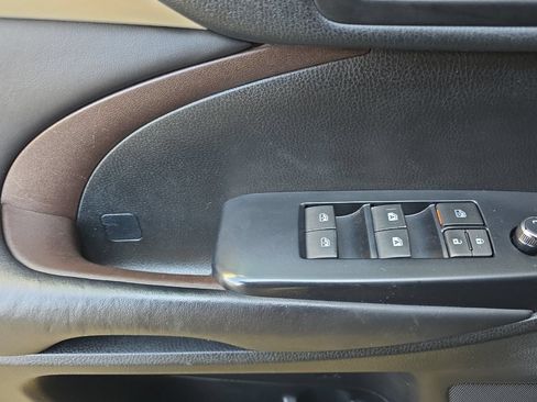 Used 2018 Toyota Highlander Plus AWD/4WD image 8