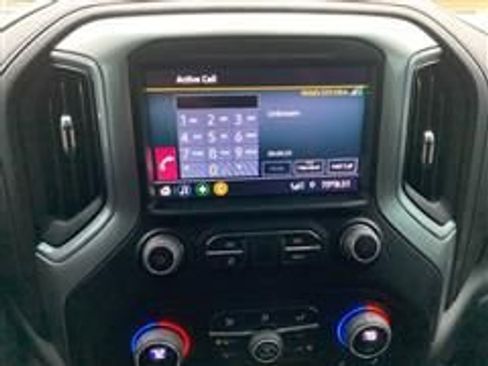 Used 2023 Chevrolet Silverado 2500 LT w/ Convenience Package image 18