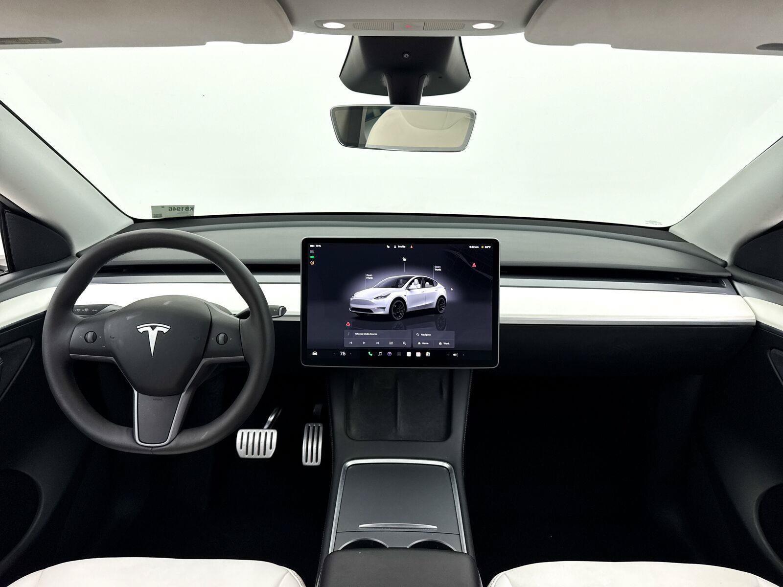Used 2023 Tesla Model Y Performance AWD/4WD image 22