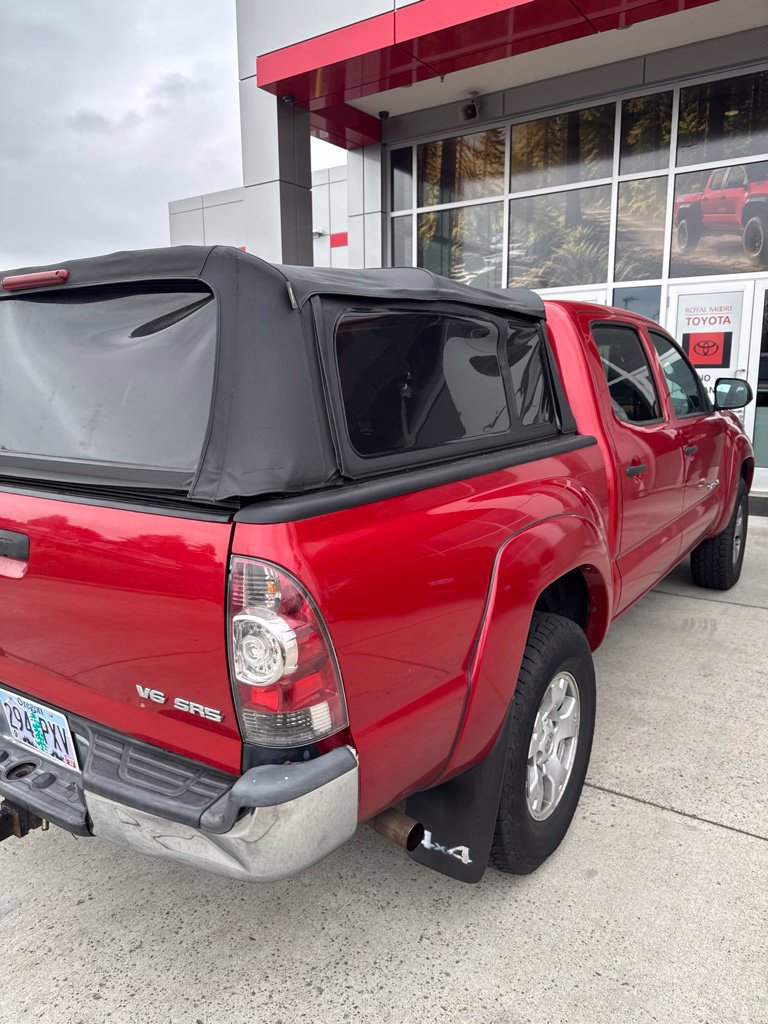 Used 2015 Toyota Tacoma 4x4 Double Cab w/ SR5 Package image 4