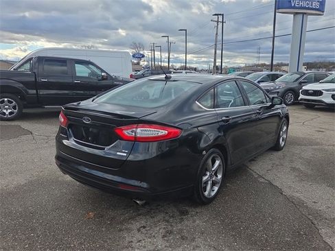 Used 2013 Ford Fusion SE image 4