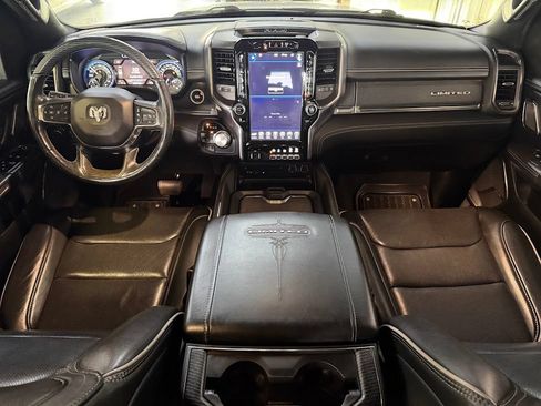 Used 2019 RAM 1500 Limited AWD/4WD image 10