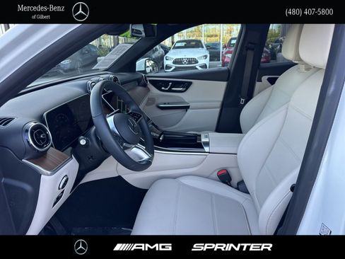 Certified 2025 Mercedes-Benz GLC 300 image 9