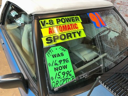 Used 1991 Ford Mustang LX RWD image 9