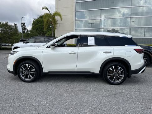 Certified 2024 INFINITI QX60 Luxe FWD image 2