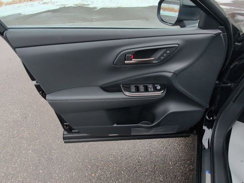 Certified 2025 Toyota Crown Signia w/ Advanced Technology Package image 15