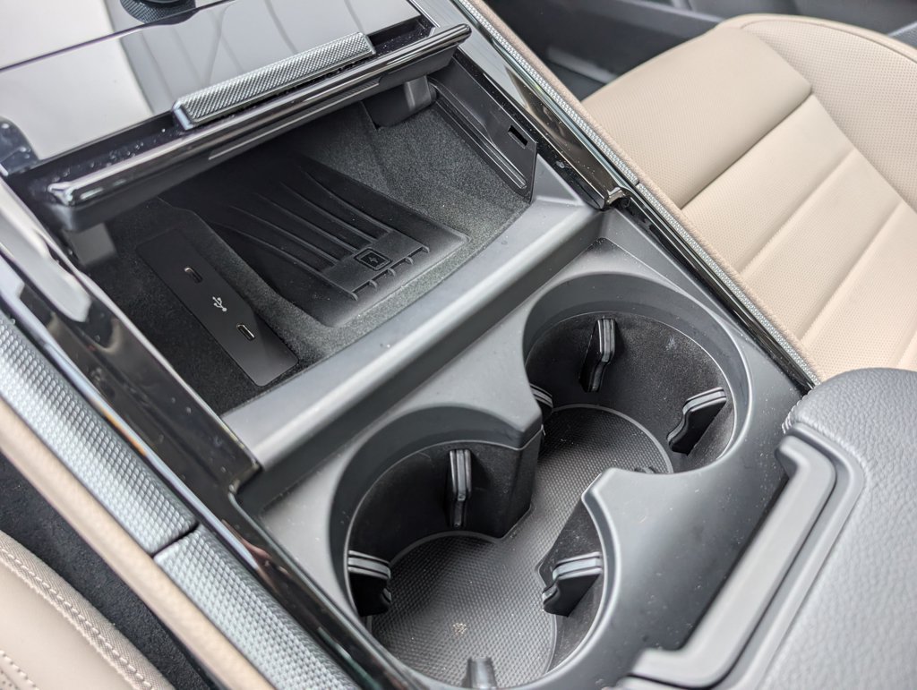 Certified 2025 Porsche Panamera RWD image 19