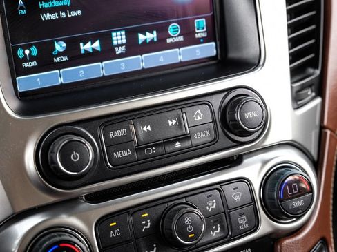 Used 2020 Chevrolet Suburban Premier w/ 6.2L Performance Package image 23