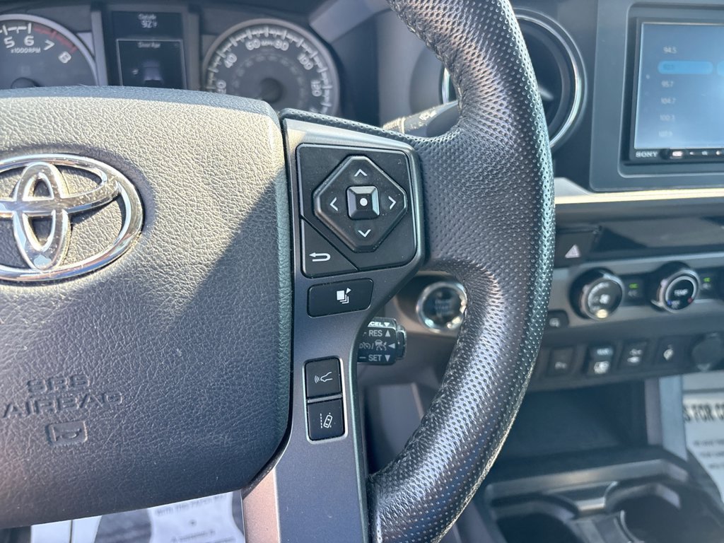 Used 2018 Toyota Tacoma TRD Off-Road w/ Technology Package AWD/4WD image 30