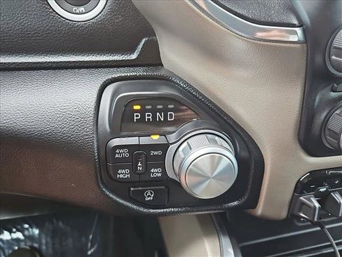 Used 2022 RAM 1500 Laramie AWD/4WD image 11