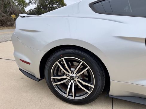 Used 2016 Ford Mustang GT image 19